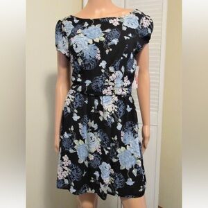 Three Pink Hearts Trixxi Juniors Size 9 NWT navy blue Floral Short Sleeve Dress